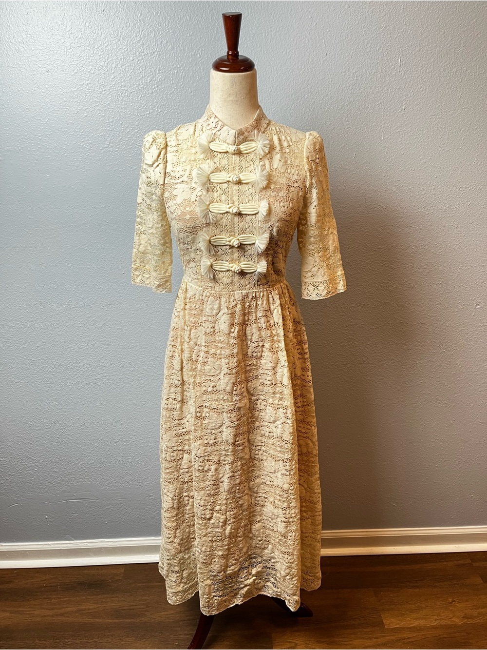 NWT Burryco Cream Lace Maxi Dress Size 4